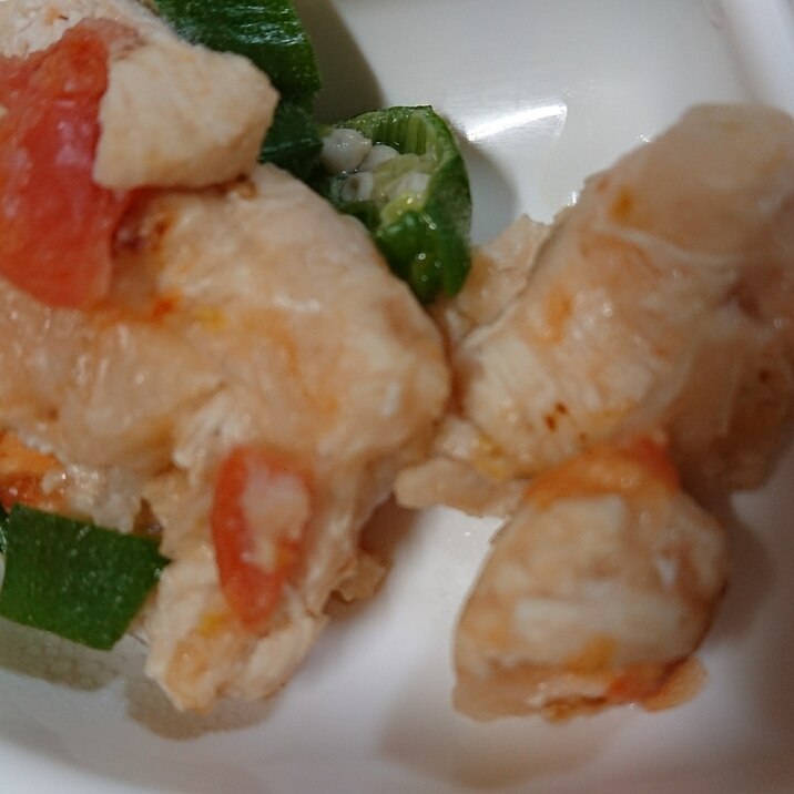 離乳食完了期 ささみとトマトのオクラ炒め レシピ 作り方 By ぱちくりさん 楽天レシピ 離乳食完了期 ささみとトマトのオクラ炒め レシピ 作り方 By ぱちくりさん 楽天レシピ